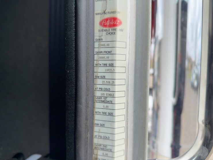 2000-peterbilt-330-image-33