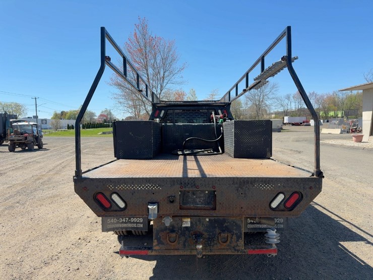 2017-ford-f550-xlt-image-4