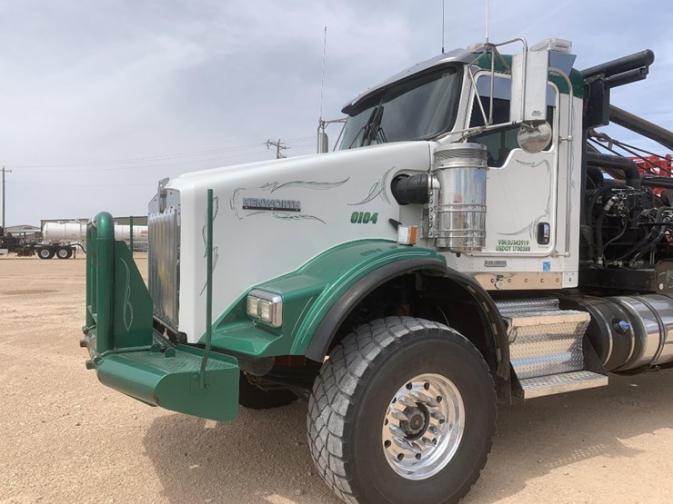 2013-kenworth-t800-image-5