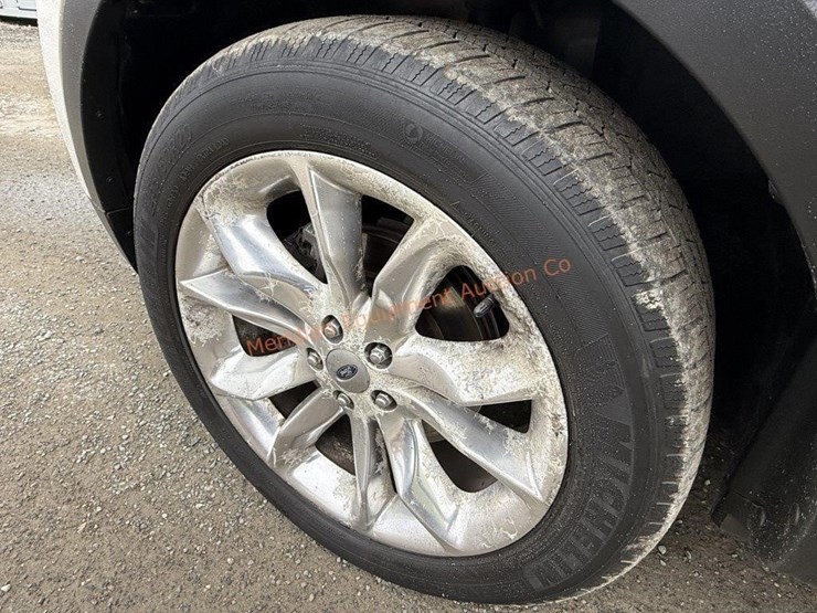 ford-explorer-limited-image-19