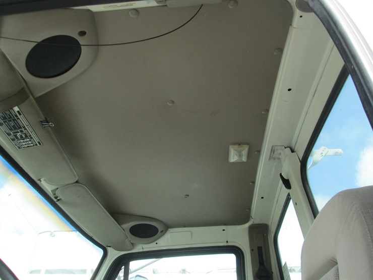 2007-sterling-at9500-image-32