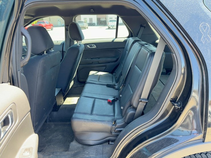 2014-ford-explorer-police-interceptor-image-15