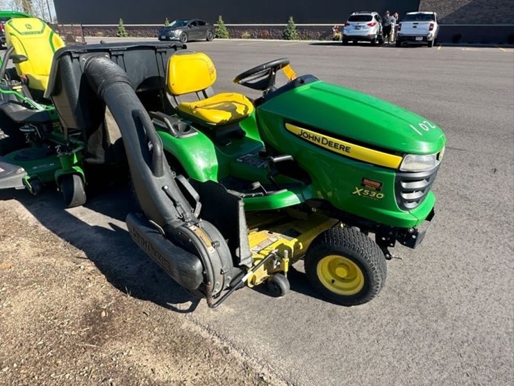 john-deere-x530-image-4