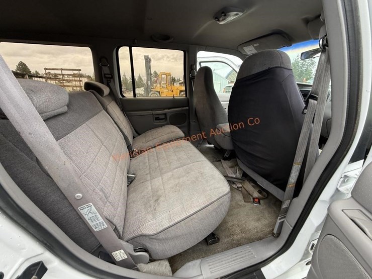 1995-ford-explorer-xlt-image-29