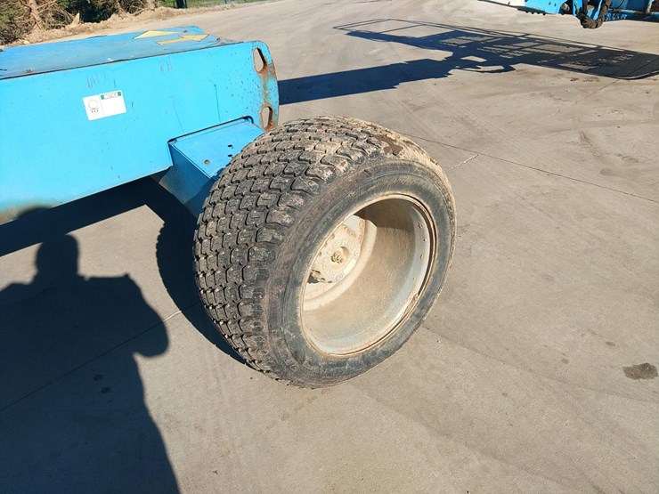 2003-genie-s40-image-14