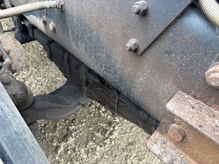 1983-mack-dm686s-image-35