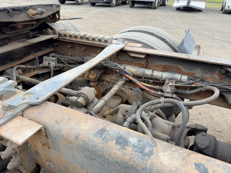 2000-kenworth-w900-image-15