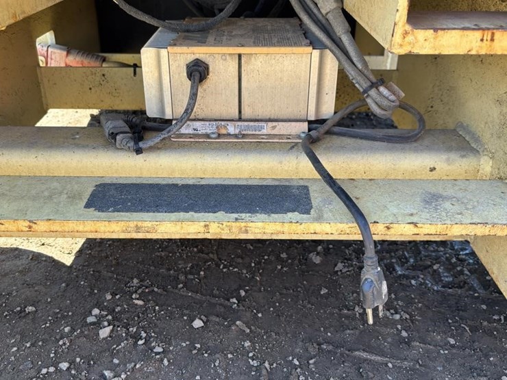 2015-jlg-2646es-image-11