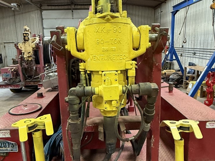 2013-caterpillar-c4.4-image-4