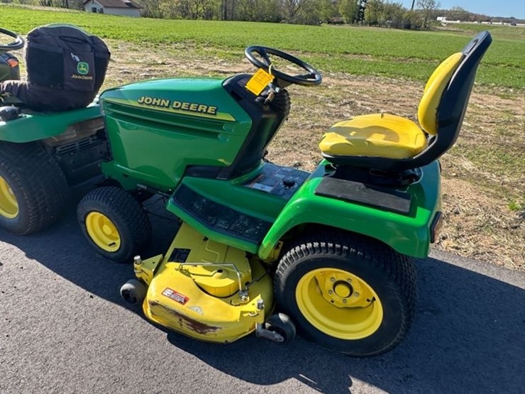 john-deere-345-image-2