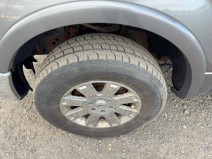 2012-ford-f150-lariat-image-11