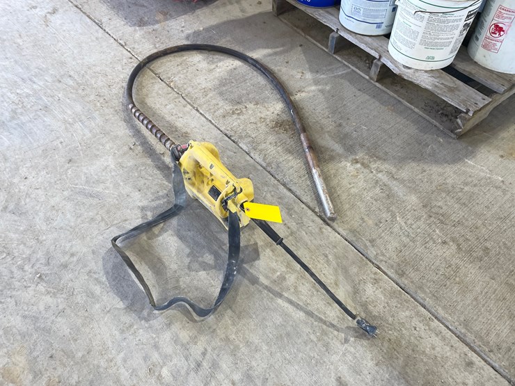 #5066-•-wacker-neuson-concrete-vibrator-image-2