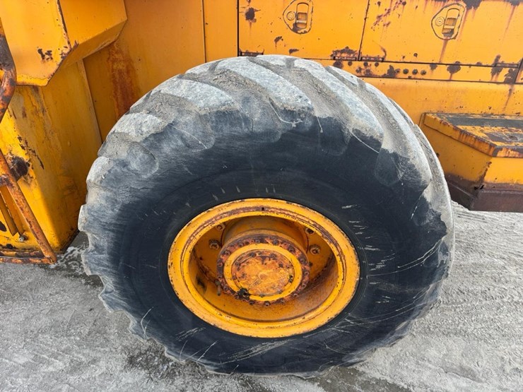 #122-•-1987-kobelco-lk600-wheel-loader-image-11