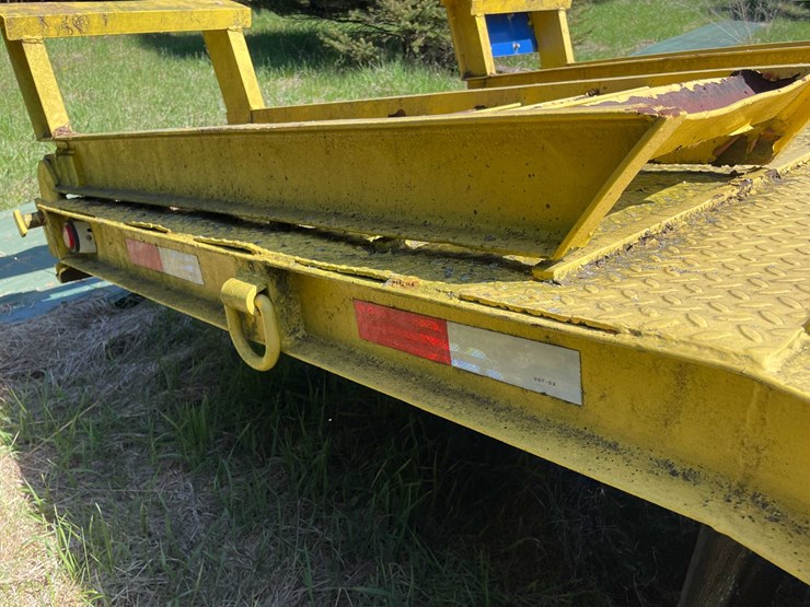 #7155-•-dexter-axle-utility-trailer-(no-title)-image-26