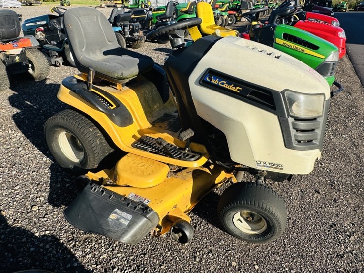cub-cadet-1050-image-4