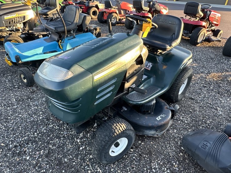 craftsman-riding-lawn-mower-image-1