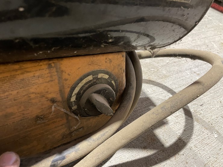 #5010-•-(2)-propane-heaters-image-11