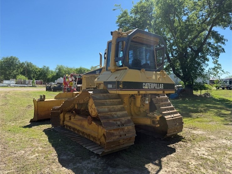 2006-caterpillar-d6n-lgp-image-6