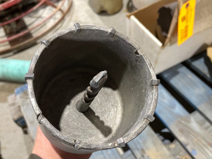 #5038-•-dewalt-4"-x-22"-core-bit-image-6