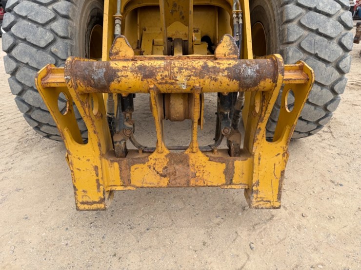 2012-caterpillar-924k-image-7