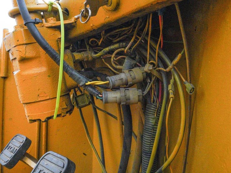 1987-tcm-810a-image-36