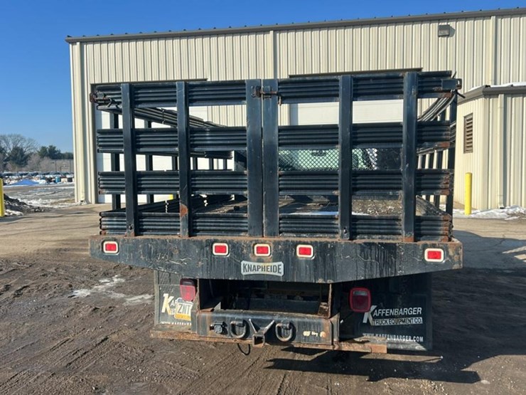 2017-chevrolet-silverado-3500hd-image-4