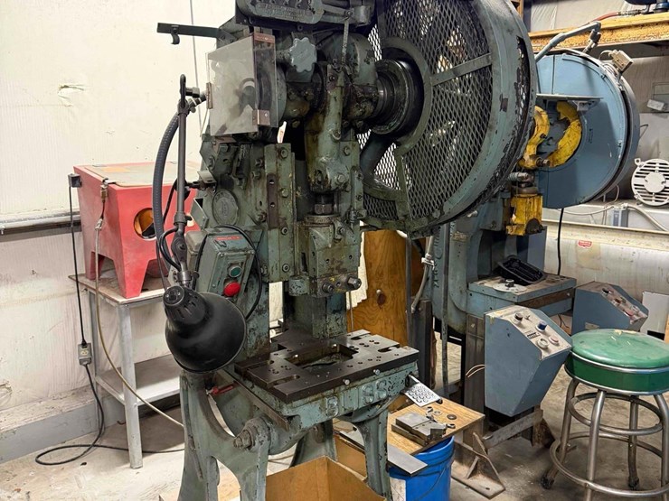 bliss-19-ton-vertical-press-image-1