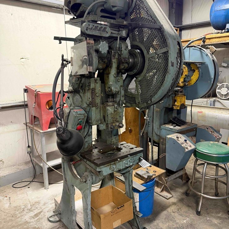 Bliss 19 Ton Vertical Press