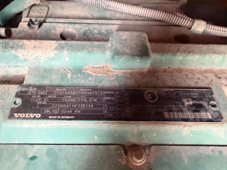 2005-volvo-g710b-image-31