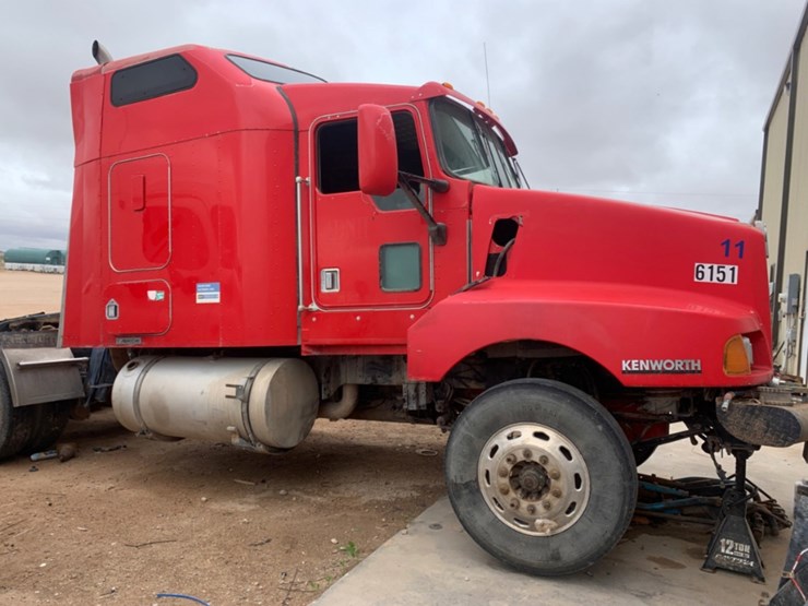 kenworth-w900l-image-5