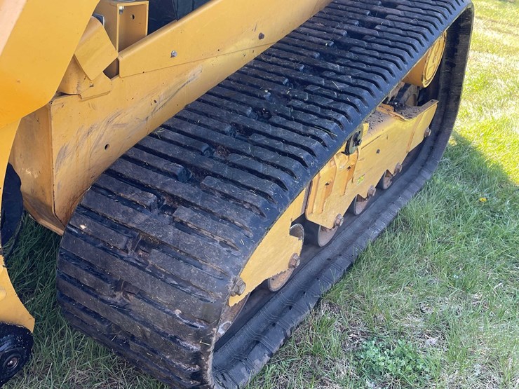 caterpillar-216b-image-7