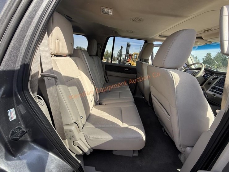 2013-ford-expedition-xlt-image-26