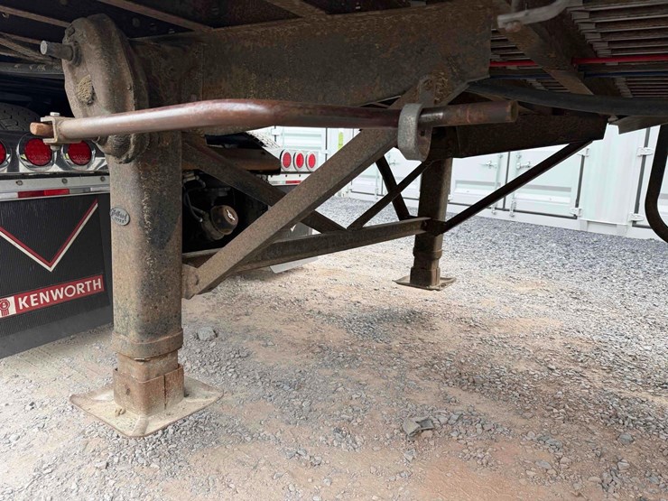 1992-dorsey-walking-floor-image-16