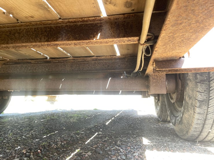 #109-•-2004-contrail-16'-trailer-with-flip-up-ramps-(has-wi-title)-image-21