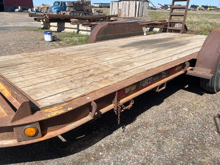 #109-•-2004-contrail-16'-trailer-with-flip-up-ramps-(has-wi-title)-image-13