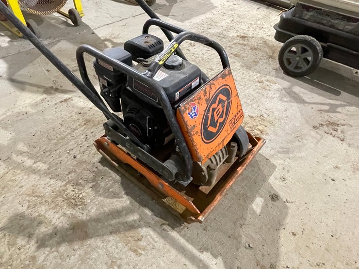 #5013-•-mbw-gp2000-gas-powered-plate-compactor-image-6