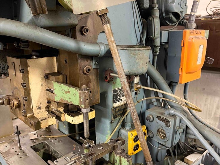 v&o-super-15-ton-vertical-stamping-press-image-5