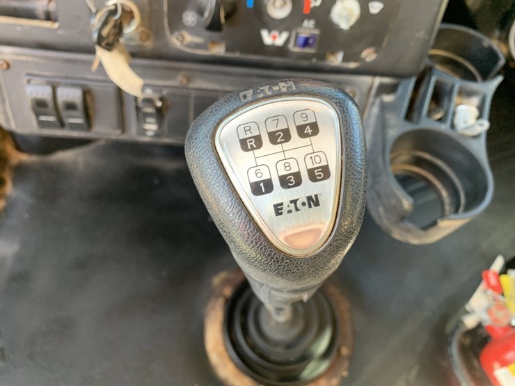 2012-western-star-4900-image-12