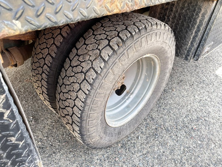 2012-ford-f350-image-48