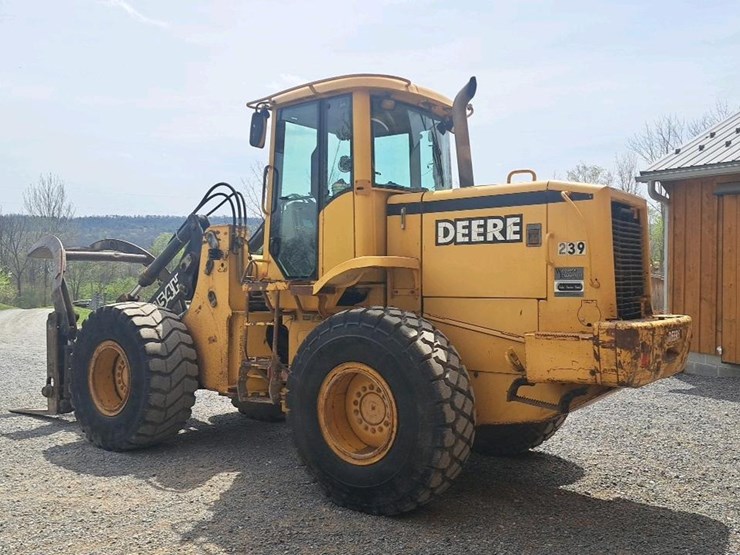 2002-deere-tc54h-image-3