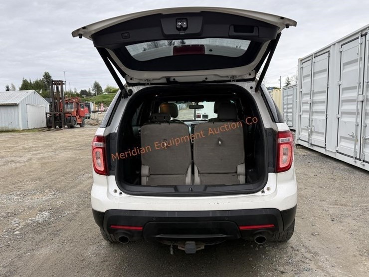 ford-explorer-limited-image-5