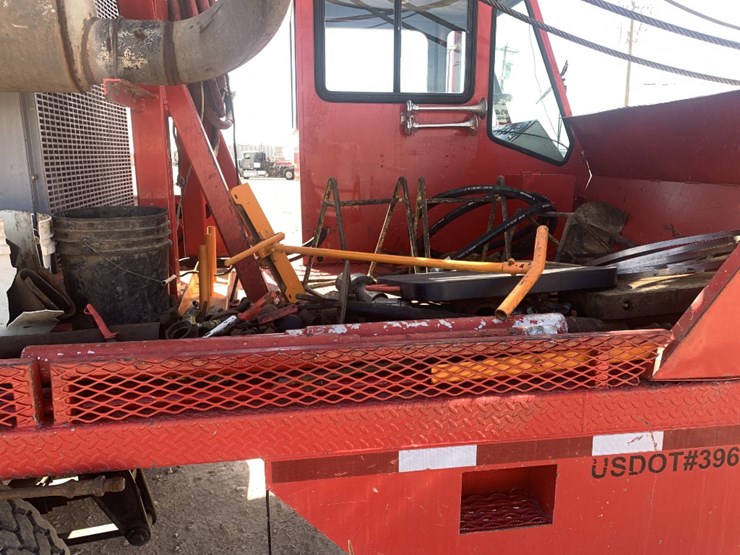 2012-caterpillar-c13-image-26