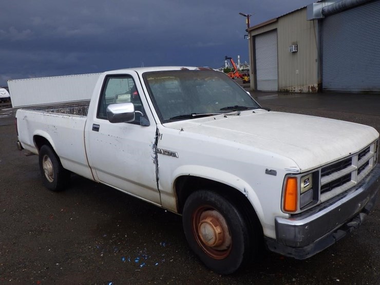 1988-dodge-dakota-image-2