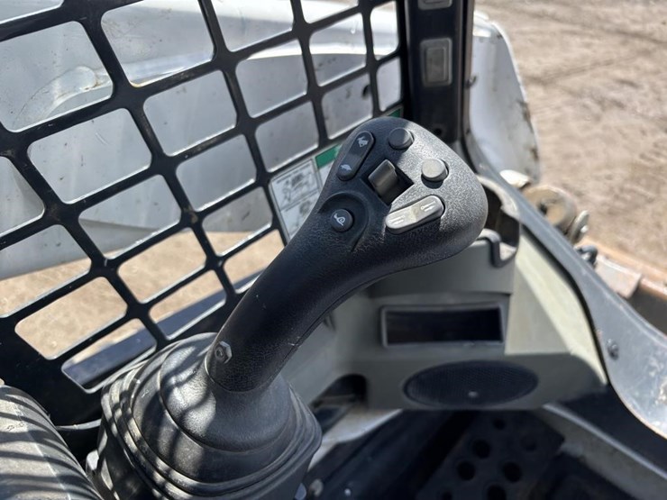 2018-bobcat-t650-image-19