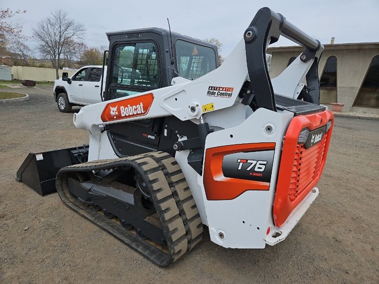 2023-bobcat-t76-image-3