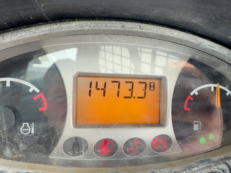 2020-bobcat-t870-image-26