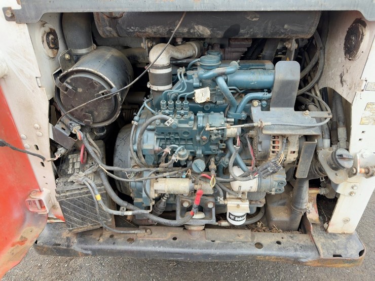 2013-bobcat-t650-image-17