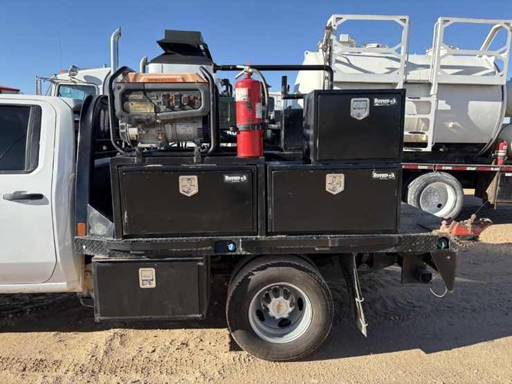 2024-chevrolet-silverado-3500hd-image-7