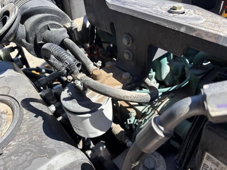 2018-volvo-dd25b-image-30