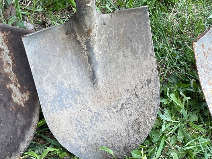 #7441-•-shovels-image-4